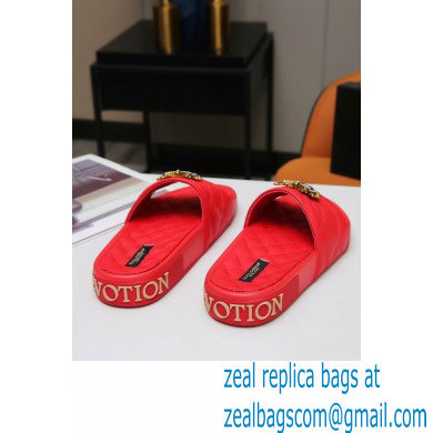 Dolce  &  Gabbana Matelasse Leather Beachwear Sliders Red with Devotion Heart 2021